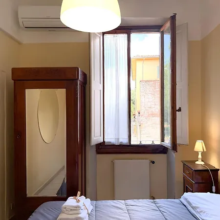 Appartement Il Guelfo Apts Near Smn & Fortezza Da
